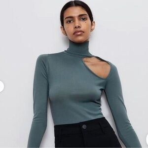 Zara Cut Out Mock Neck Bodysuit Green Large